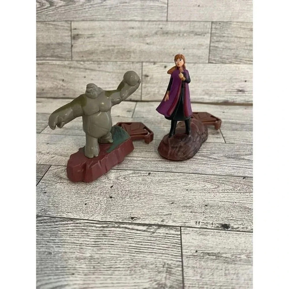 2019 3.5" McDonald's Movie Action Figures Set Of 2 Disney Frozen 2 - Picture 1 of 5